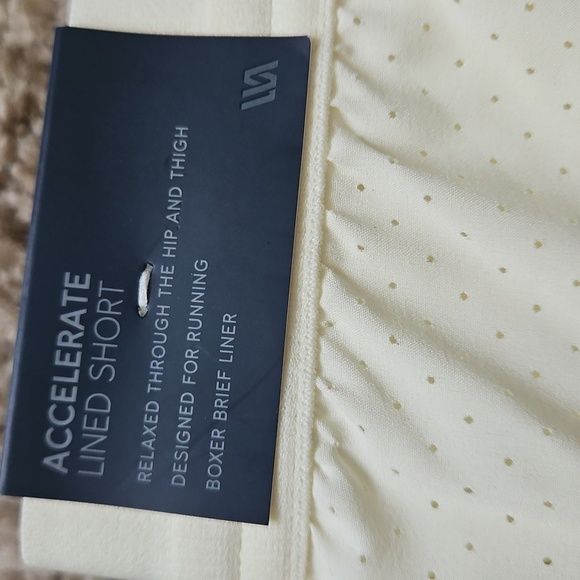 VRST 5" accelerate pale yellow running shorts, size XL, NWT - Picture 8 of 8